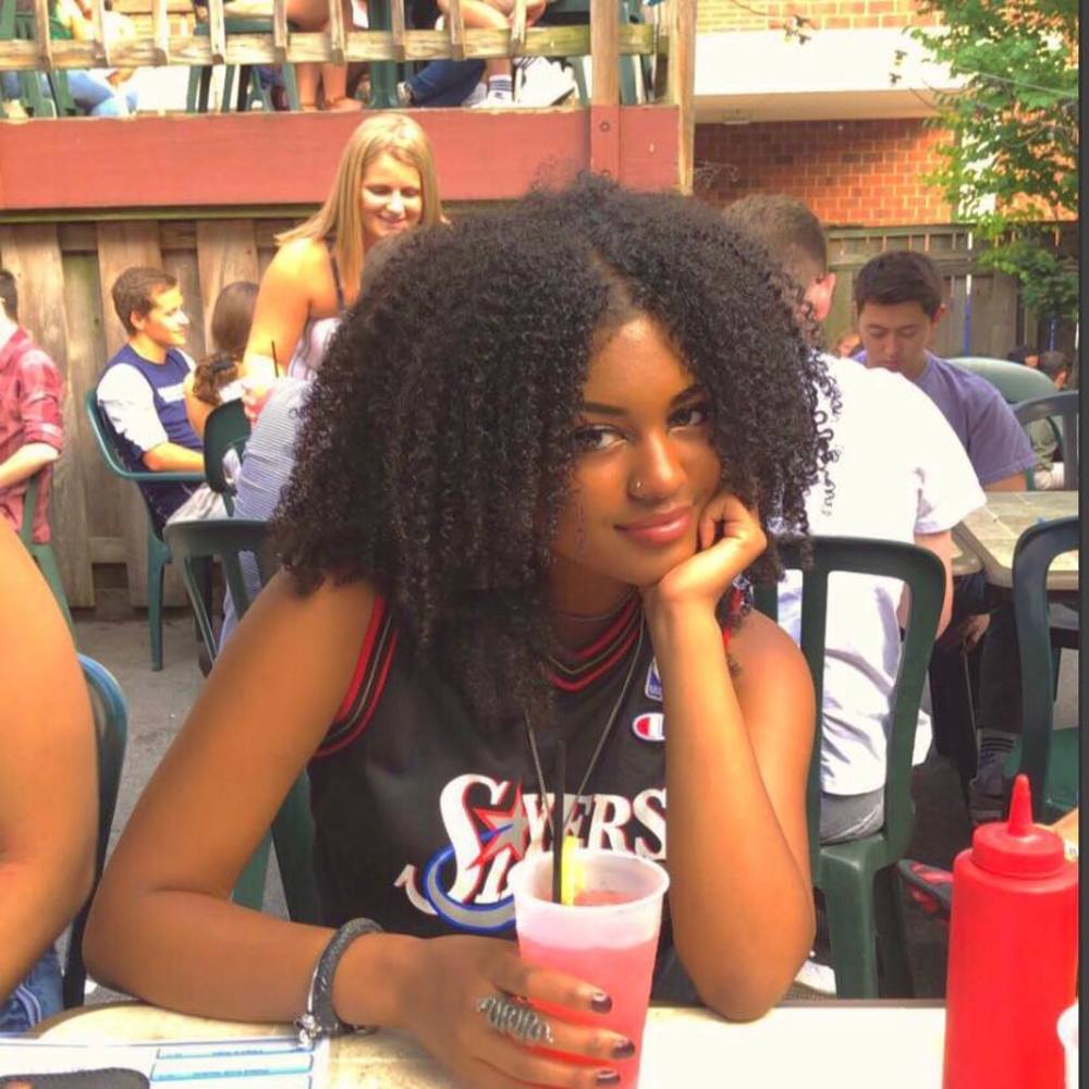 Meet your Posher, Dominique